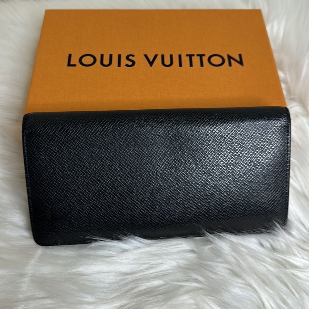 💯Authentic Louis Vuitton Bifold Long Wallet🍀 - Picture 12 of 17